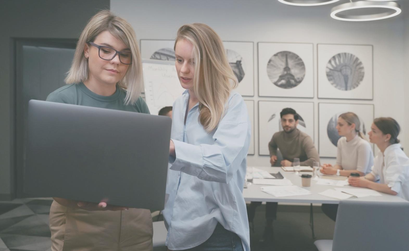 Finanzierungsprogramm - Professionelle Schulungsräume mit modernen Präsentationstechnologien